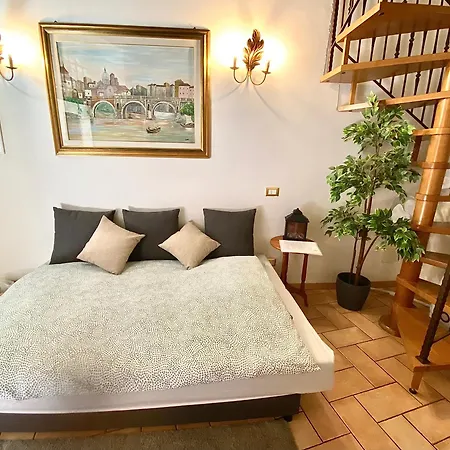 Karma House Deluxe Navona *